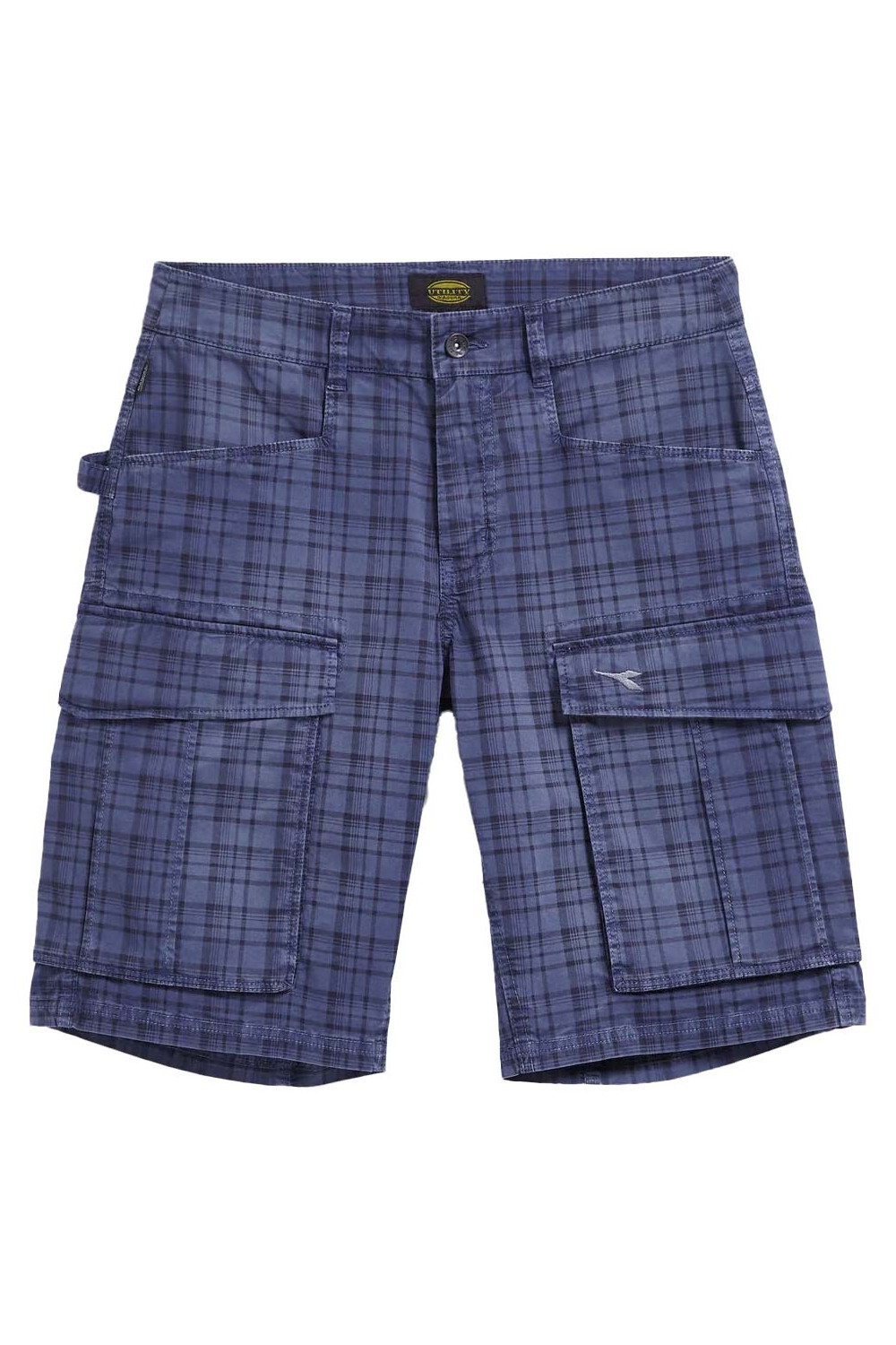 RED_CAPO_BERMUDA_SHORTS_42140